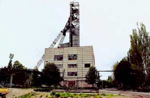 Надшахтный комплекс скипо-клетевого ствола глубиной 350 м Надшахтный комплекс скипо-клетевого ствола глубиной 350 м